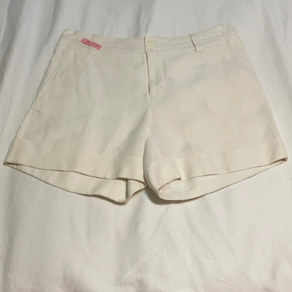 Women’s Banana Republic Cream Shorts, Size 8